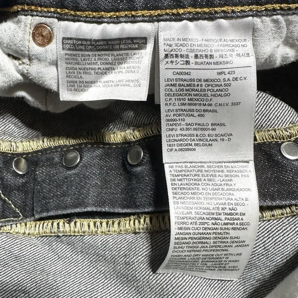 Levis 501 Mens Jeans Black Size 42x32 Measured 38x29 Straight Button Fly